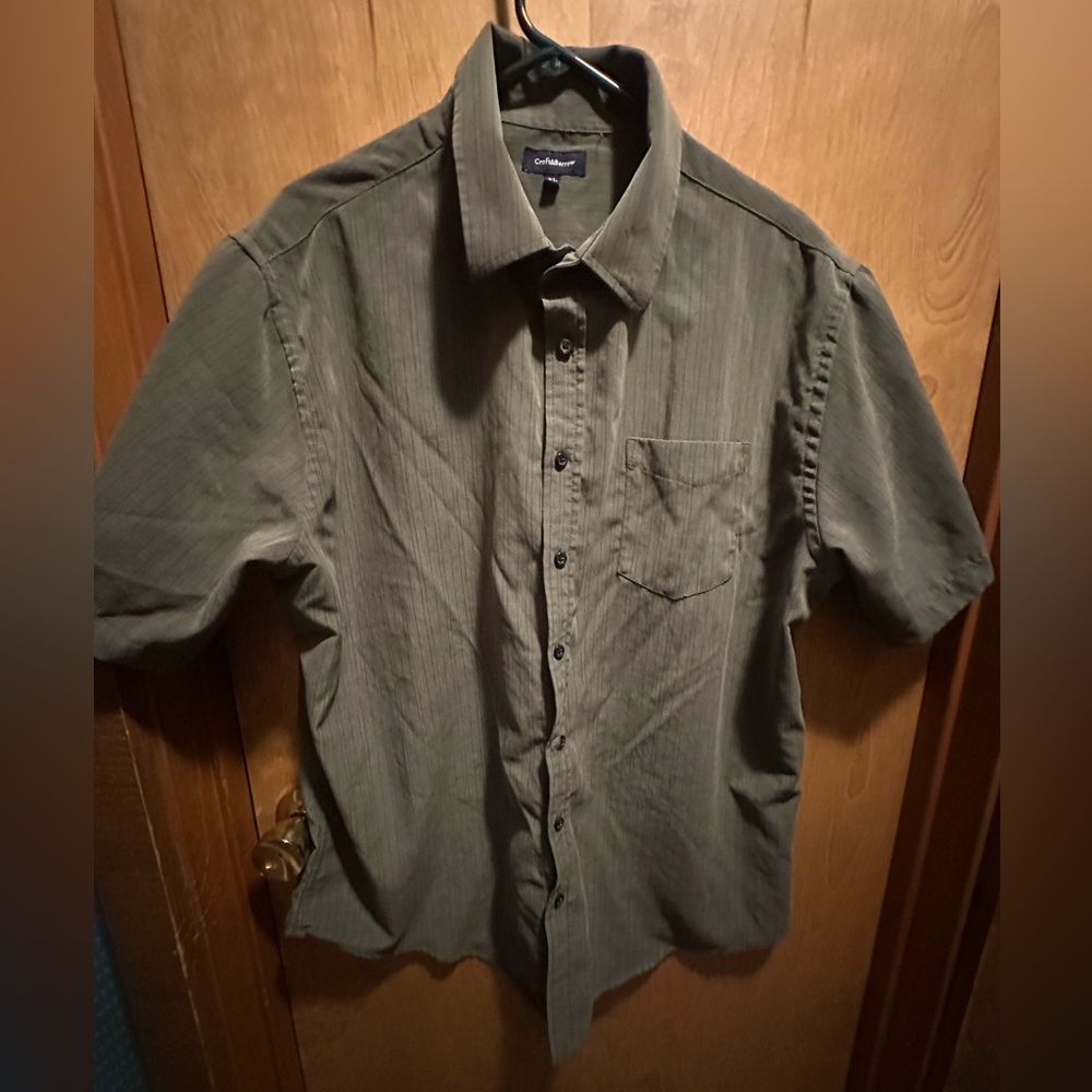 Croft & Barrow Men's Olive Casual Button Down Shirt